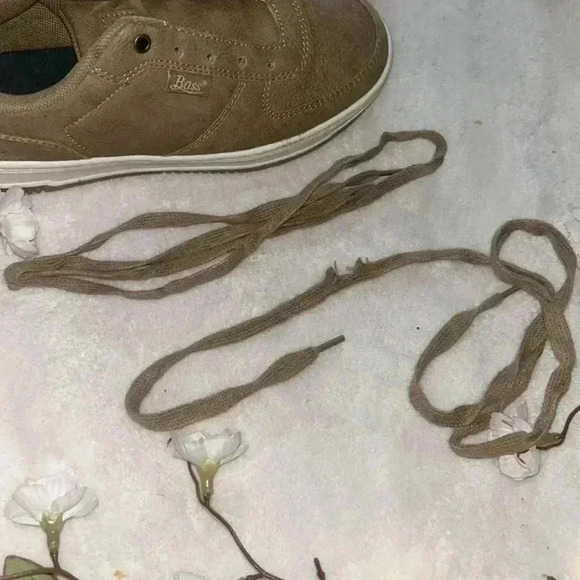 Gently used boys best shoes, size 3 - Picture 9 of 10